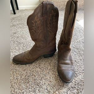 Ariat mid shin cowboy boots
